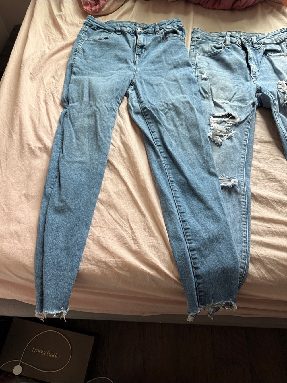 American Eagle Outfitters Women’s Skinny Jeans in Light Blue and Gray - Picture 9 of 12